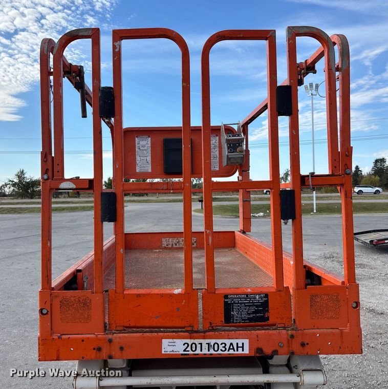 image for item EE4088 2018 Snorkel S4726E scissor lift