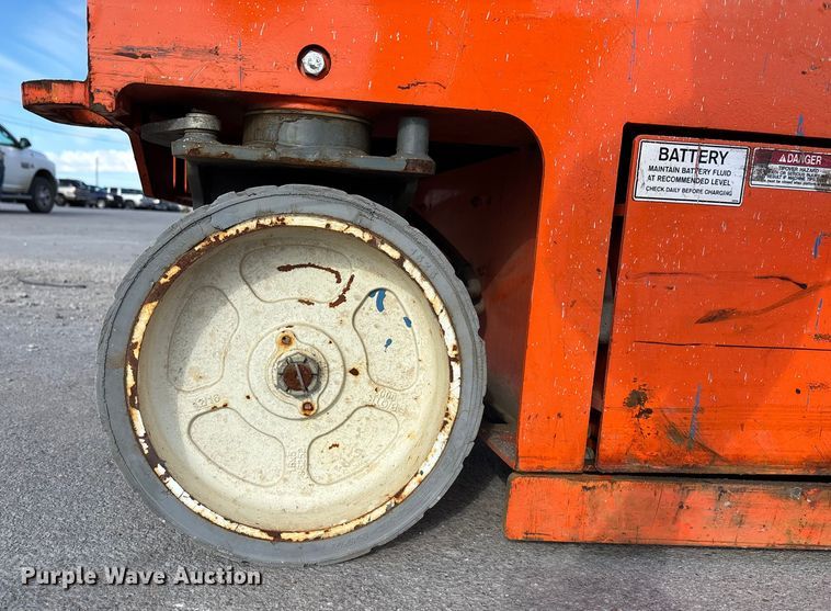 image for item EE4088 2018 Snorkel S4726E scissor lift