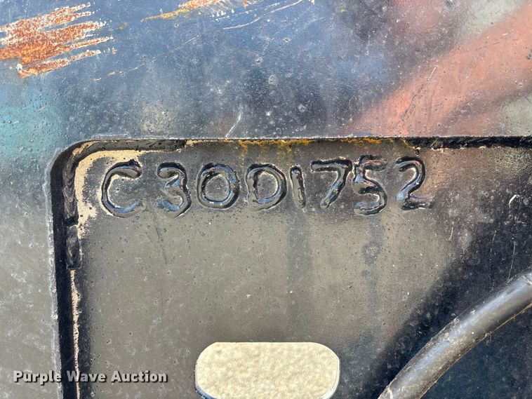 image for item EE4091 Kit containers QTTP skid steer tree puller