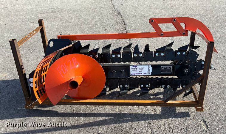 image for item EE4092 2025 MMS X39 compact utility loader trencher