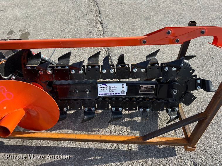 image for item EE4092 2025 MMS X39 compact utility loader trencher