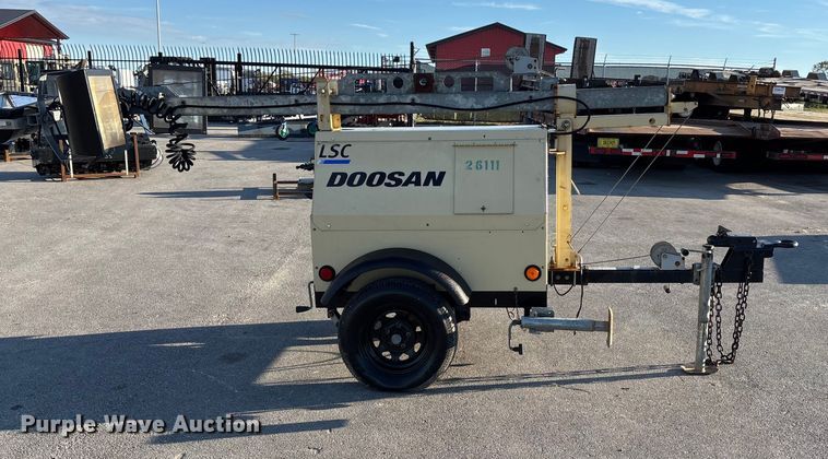 image for item EE4097 2015 Doosan LSC light plant