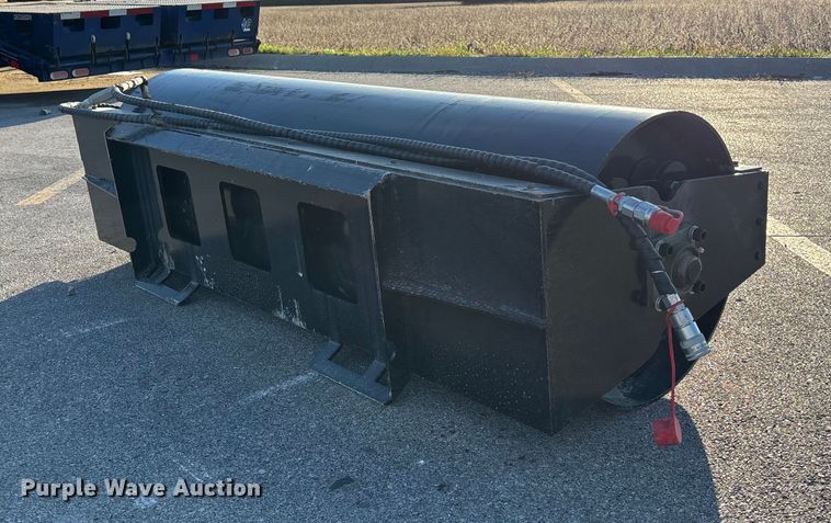 image for item EE4098 2025 GIYI GY-VR72 skid steer vibratory roller