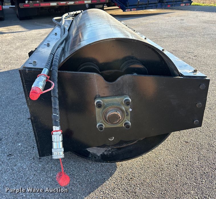image for item EE4098 2025 GIYI GY-VR72 skid steer vibratory roller
