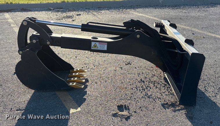 image for item EE4099 2025 Landhonor BH-12-72D skid steer backhoe