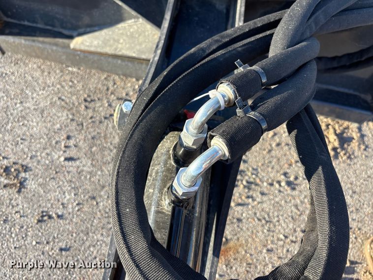 image for item EE4099 2025 Landhonor BH-12-72D skid steer backhoe