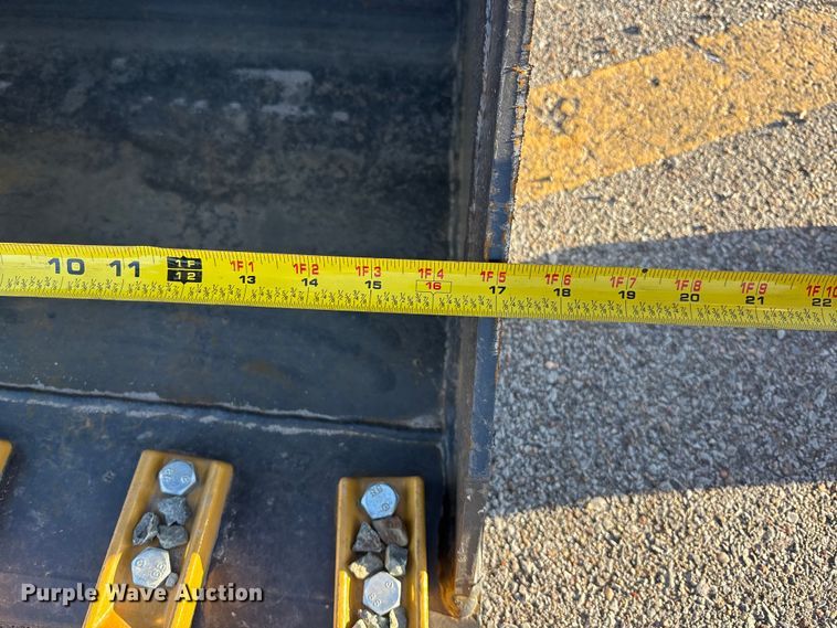 image for item EE4099 2025 Landhonor BH-12-72D skid steer backhoe