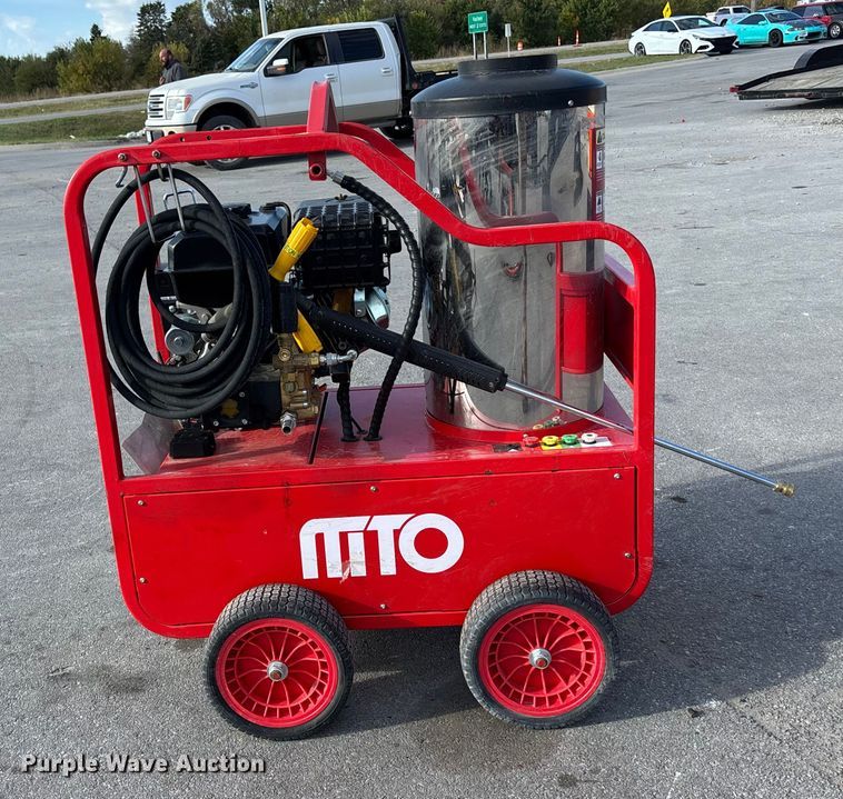 image for item EE4102 Nito hot pressure washer