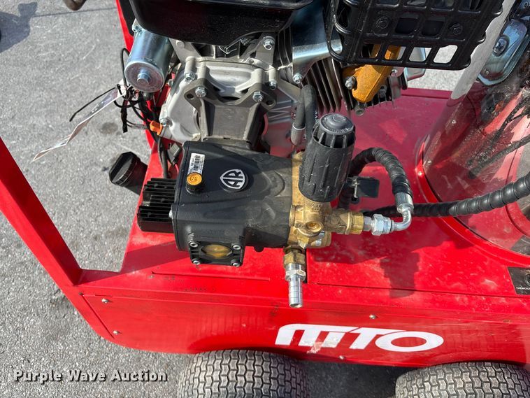 image for item EE4102 Nito hot pressure washer