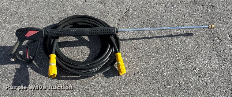 image for item EE4102 Nito hot pressure washer