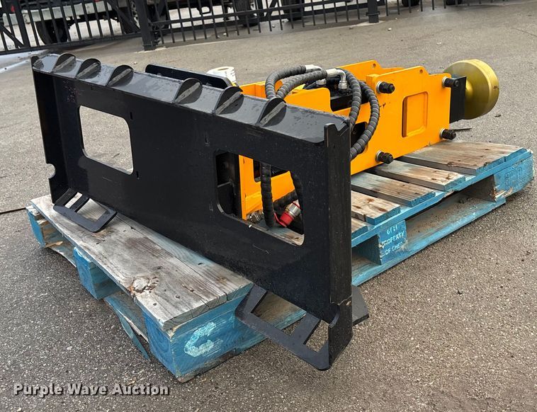 image for item EE4147 2024 Skid steer 680 skid steer post driver
