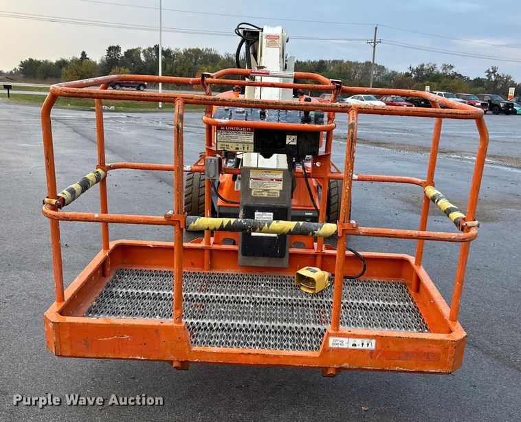 image for item EE4148 2016 Snorkel 846JE boom lift
