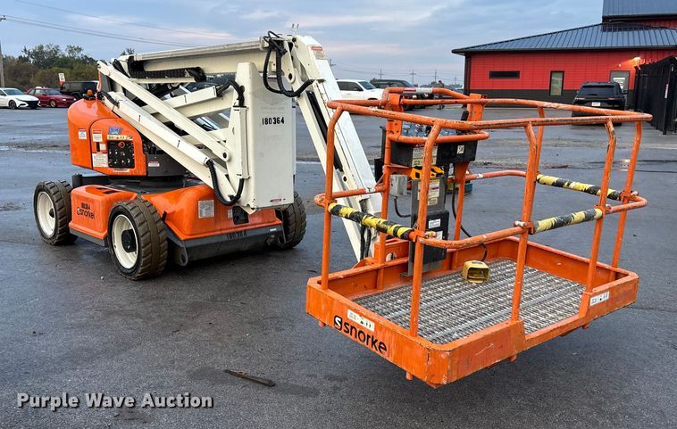 image for item EE4148 2016 Snorkel 846JE boom lift