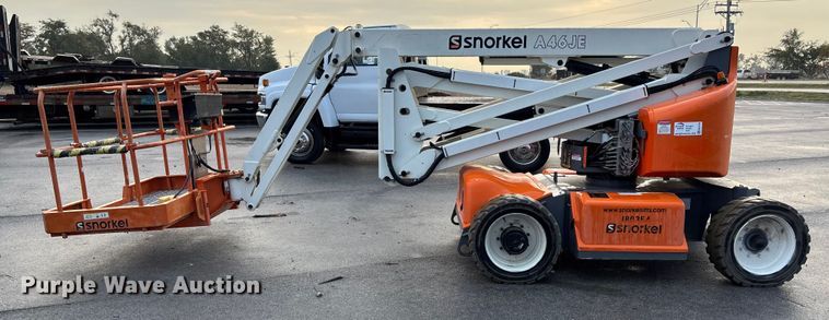 image for item EE4148 2016 Snorkel 846JE boom lift