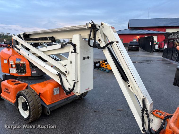 image for item EE4148 2016 Snorkel 846JE boom lift