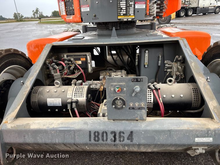 image for item EE4148 2016 Snorkel 846JE boom lift