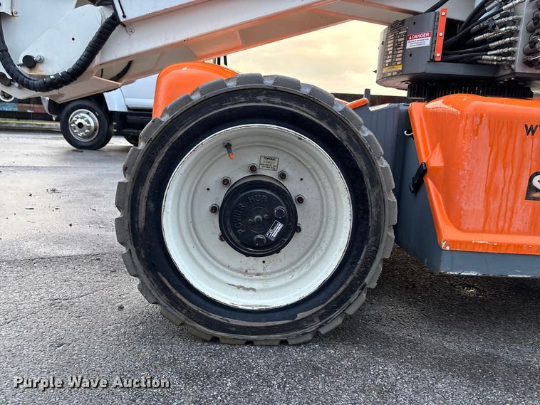 image for item EE4148 2016 Snorkel 846JE boom lift