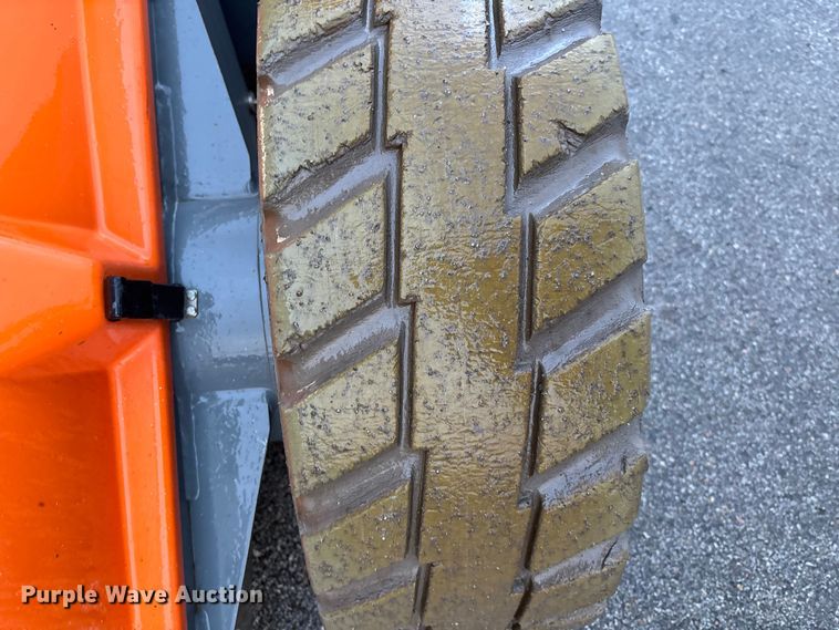 image for item EE4148 2016 Snorkel 846JE boom lift