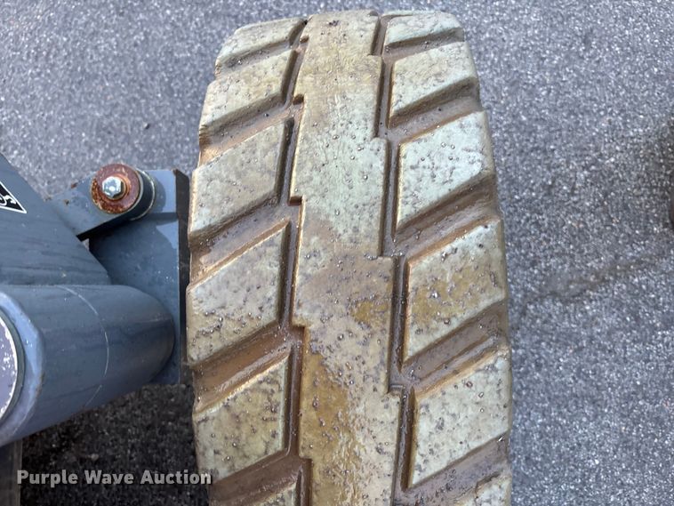 image for item EE4148 2016 Snorkel 846JE boom lift