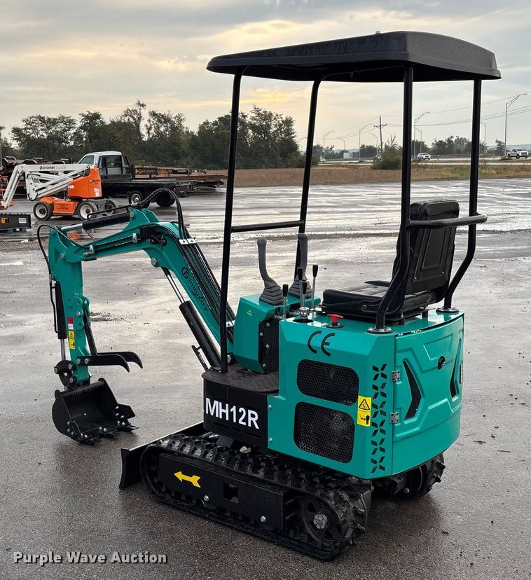 image for item EE4150 2025 CFG industrial MH 12 R mini excavator