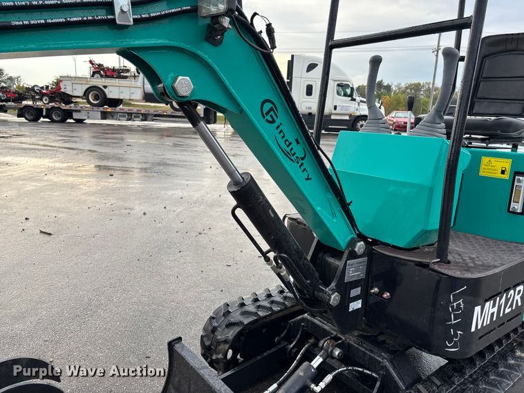 image for item EE4150 2025 CFG industrial MH 12 R mini excavator