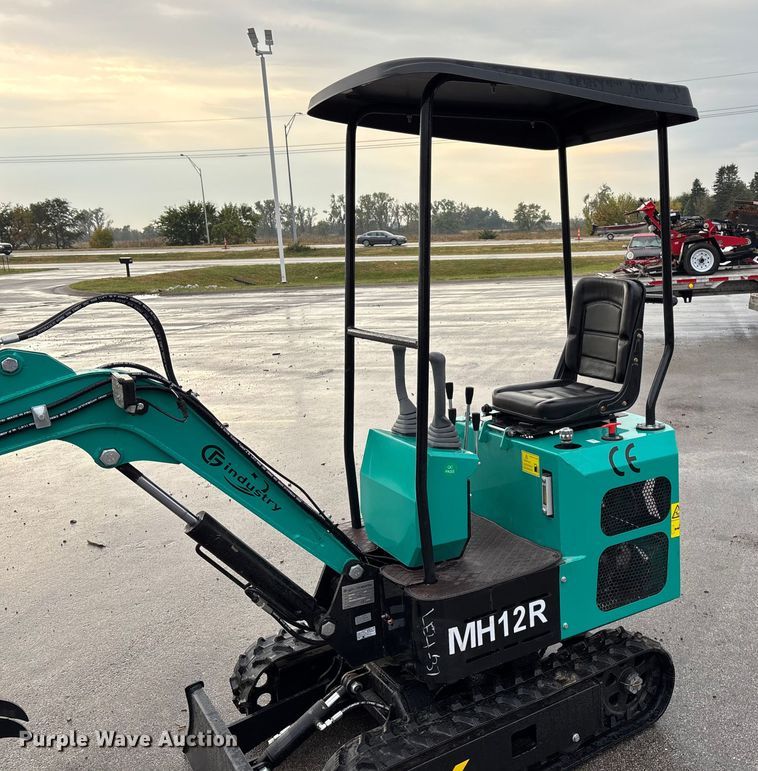 image for item EE4150 2025 CFG industrial MH 12 R mini excavator
