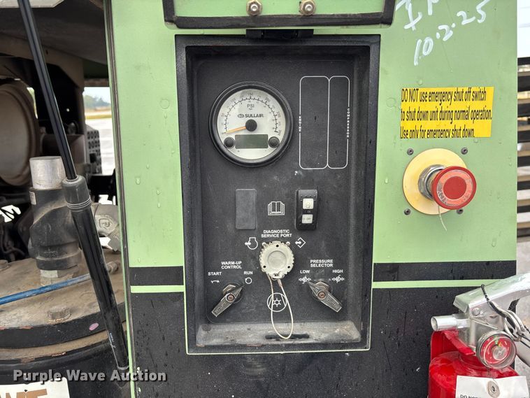 image for item EE4151 2019 Sullair 425DH air compressor