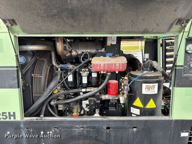 image for item EE4151 2019 Sullair 425DH air compressor