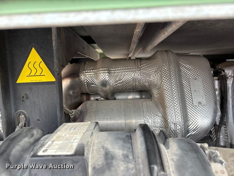 image for item EE4151 2019 Sullair 425DH air compressor