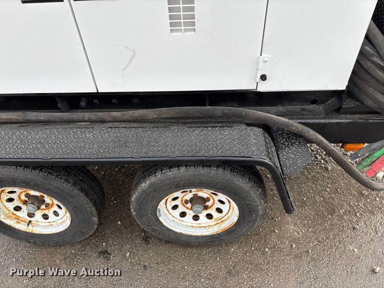 image for item EE4153 Whisperwatt MQ power generator