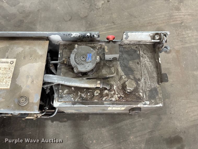 image for item EE4154 2004 Skyjack SJIII 3226 scissor lift