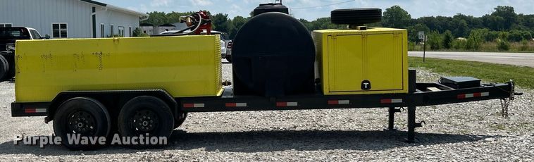 image for item EF2077 2022 Tank Fuel trailer