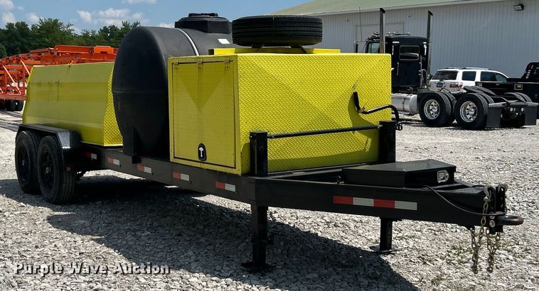 image for item EF2077 2022 Tank Fuel trailer