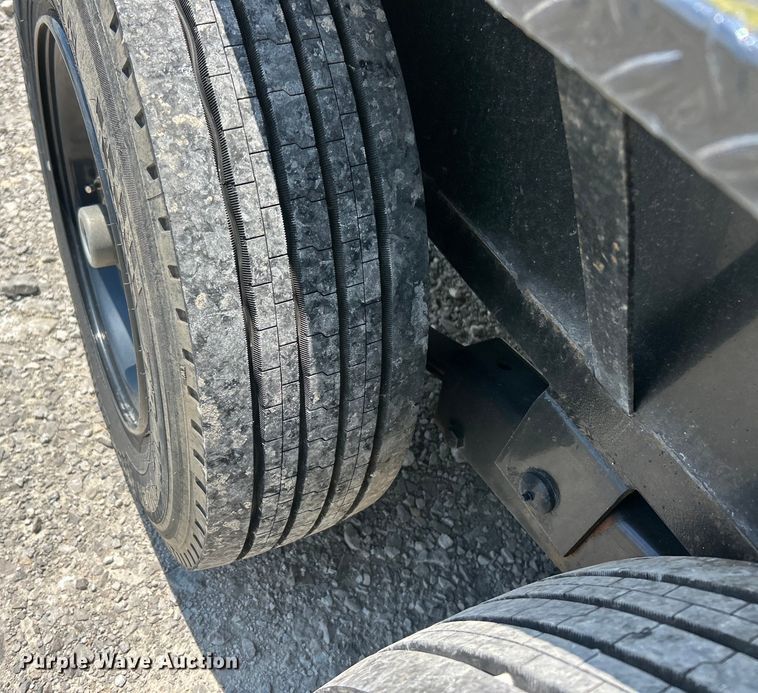 image for item EF2077 2022 Tank Fuel trailer