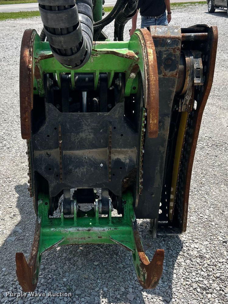 image for item EF2081 2022 Sennebogen 718 tree care material handler