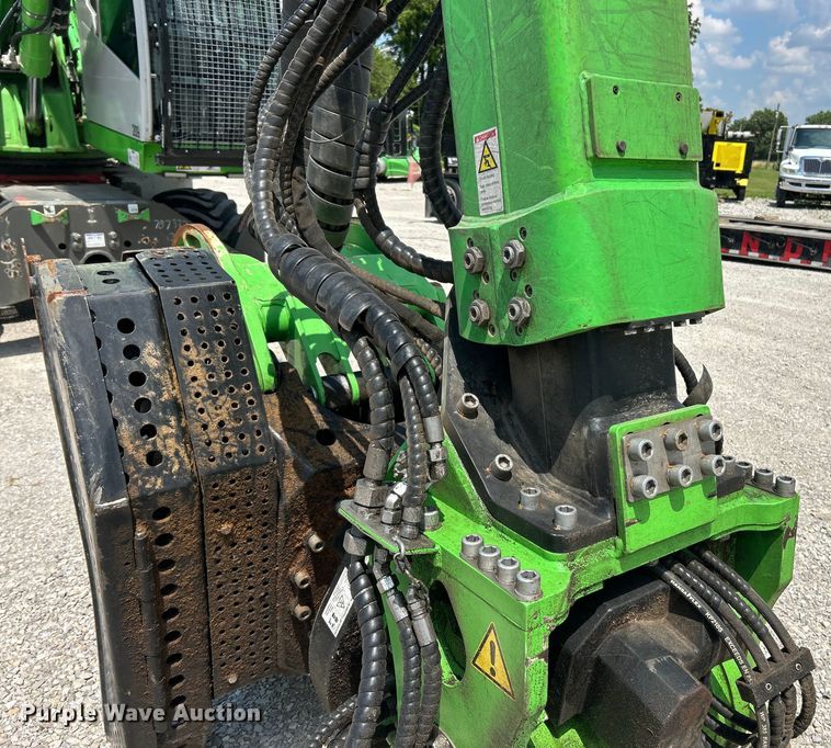 image for item EF2081 2022 Sennebogen 718 tree care material handler