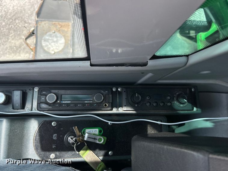 image for item EF2081 2022 Sennebogen 718 tree care material handler