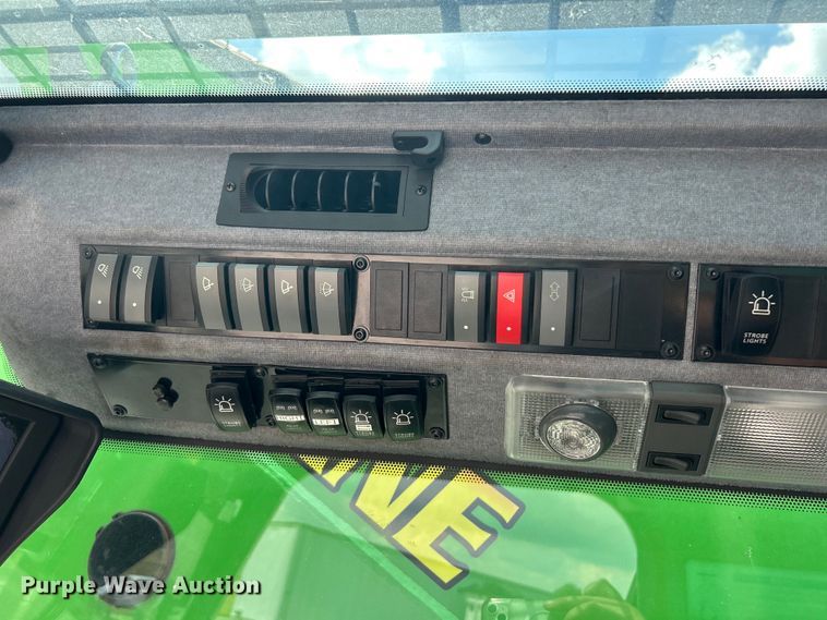 image for item EF2081 2022 Sennebogen 718 tree care material handler