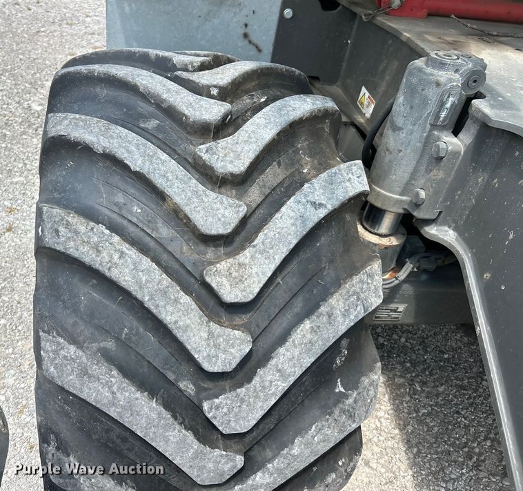 image for item EF2081 2022 Sennebogen 718 tree care material handler