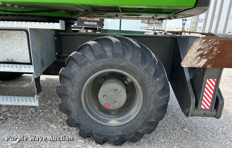 image for item EF2081 2022 Sennebogen 718 tree care material handler