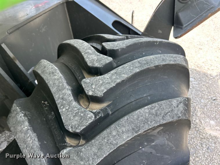 image for item EF2081 2022 Sennebogen 718 tree care material handler