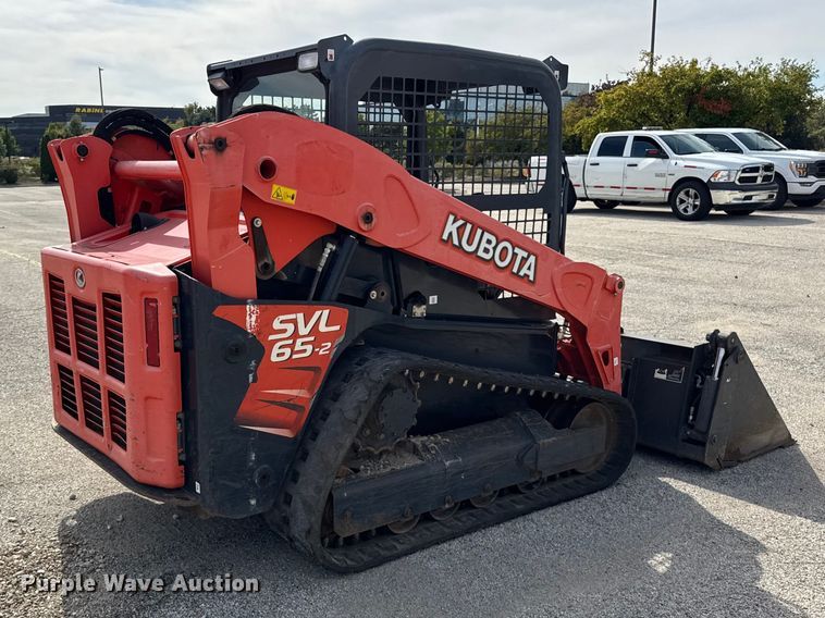 MINI CARGADOR SOBRE ORUGAS KUBOTA SVL652
