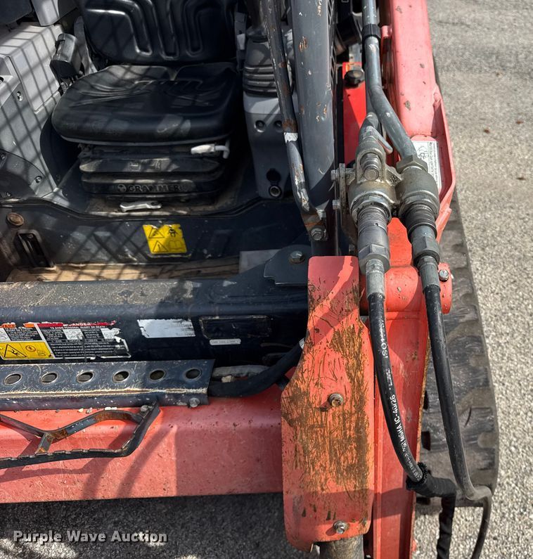 image for item EF2192 Kubota SVL65-2 tracked skid steer loader