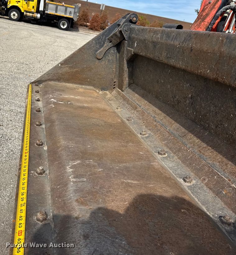 image for item EF2192 Kubota SVL65-2 tracked skid steer loader