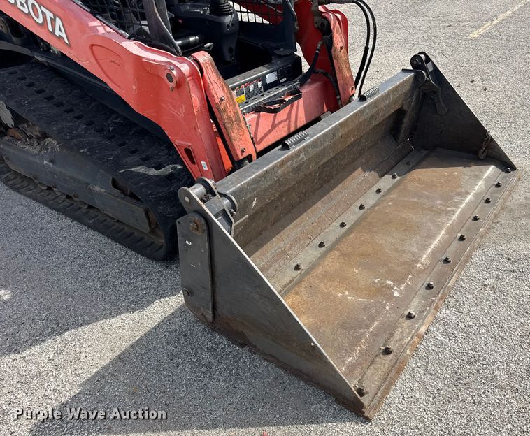image for item EF2192 Kubota SVL65-2 tracked skid steer loader