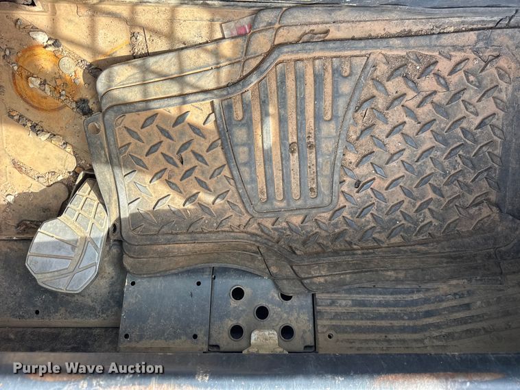 image for item EF2192 Kubota SVL65-2 tracked skid steer loader