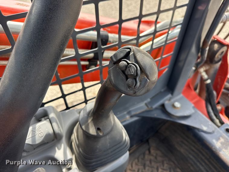 image for item EF2192 Kubota SVL65-2 tracked skid steer loader