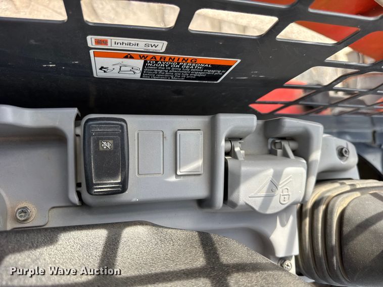 image for item EF2192 Kubota SVL65-2 tracked skid steer loader