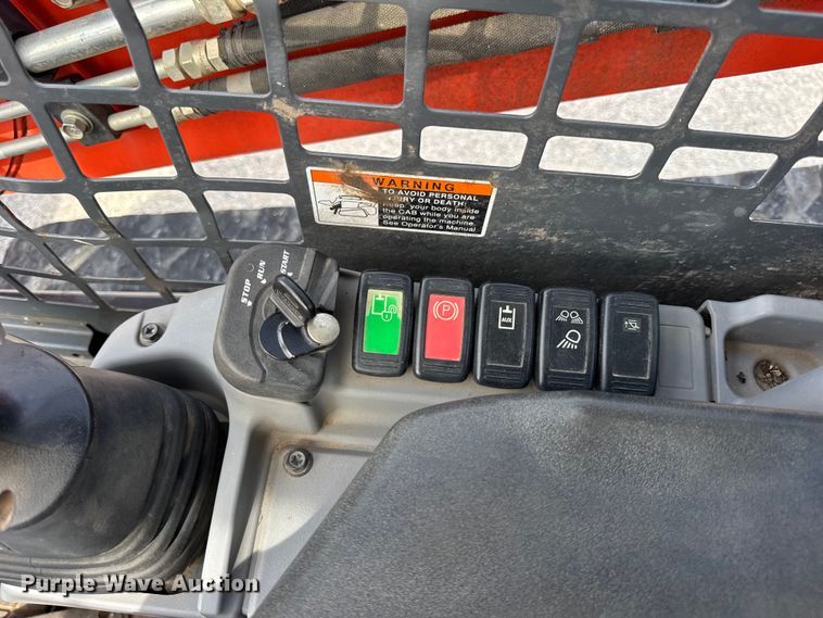 image for item EF2192 Kubota SVL65-2 tracked skid steer loader