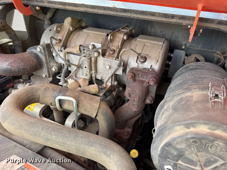 image for item EF2192 Kubota SVL65-2 tracked skid steer loader